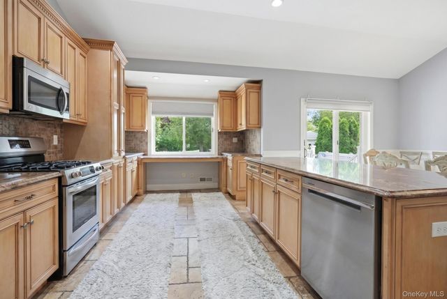 47 Orange Drive, Jericho, NY 11753