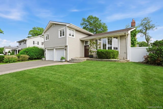 47 Orange Drive, Jericho, NY 11753