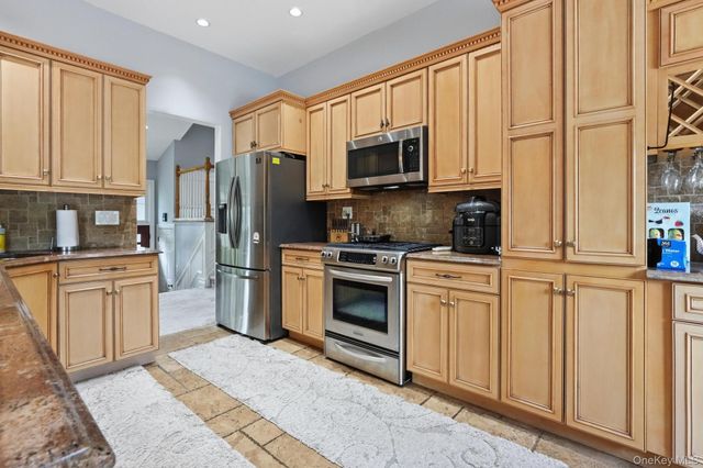 47 Orange Drive, Jericho, NY 11753