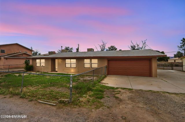 620 Artifact Lane, Las Cruces, NM 88007