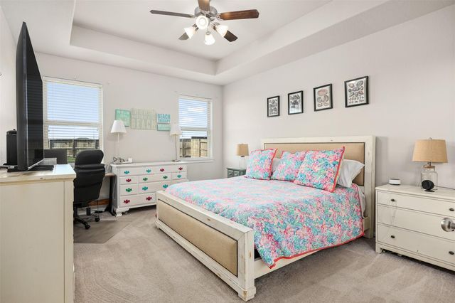 2225 Windy Sail Drive, Texas City, TX 77568