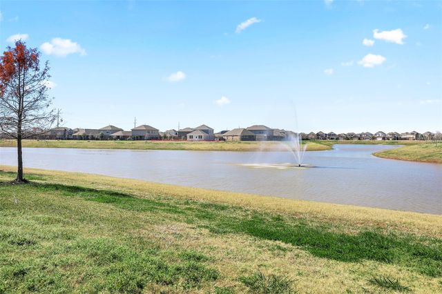 2225 Windy Sail Drive, Texas City, TX 77568