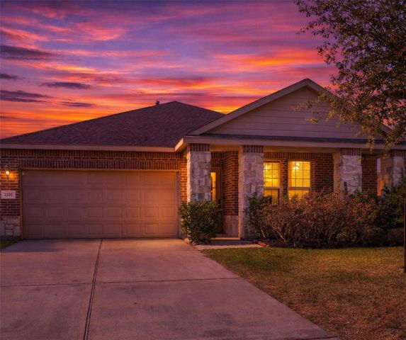 2225 Windy Sail Drive, Texas City, TX 77568