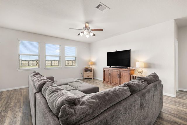 2225 Windy Sail Drive, Texas City, TX 77568