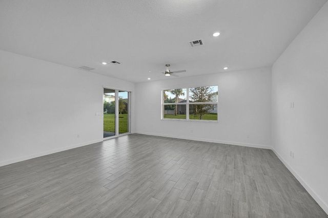 5742 Graceful Way, Delray Beach, FL 33484