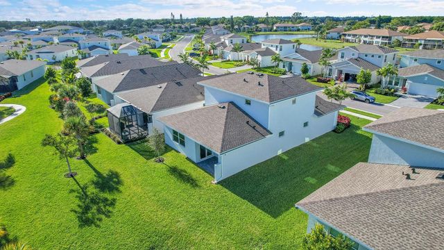 5742 Graceful Way, Delray Beach, FL 33484