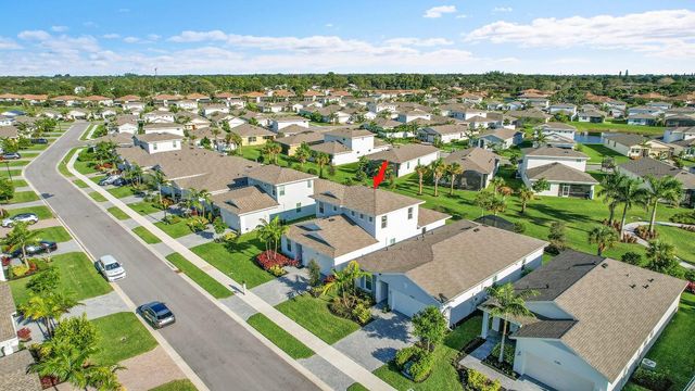 5742 Graceful Way, Delray Beach, FL 33484