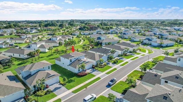 5742 Graceful Way, Delray Beach, FL 33484