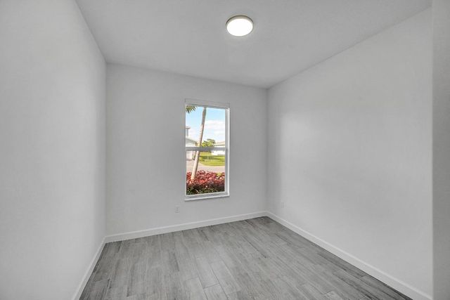 5742 Graceful Way, Delray Beach, FL 33484