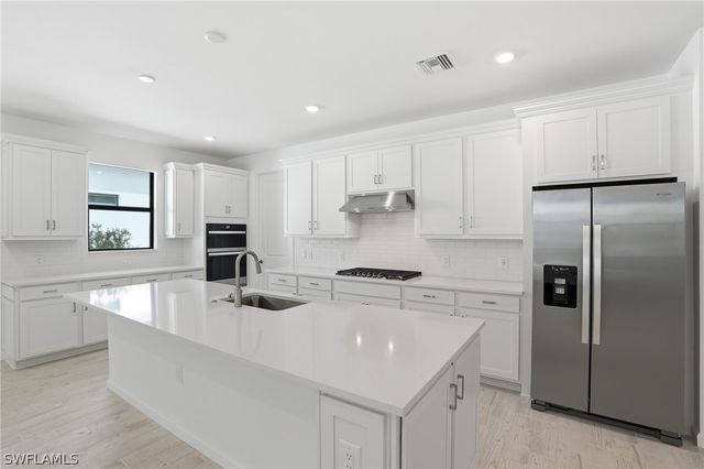 2133 Sequoia CT, Naples, FL 34120