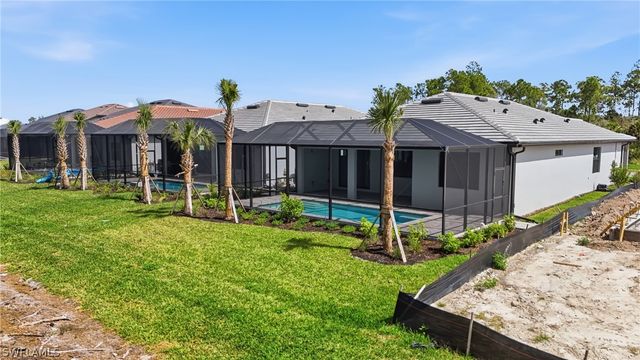 2133 Sequoia CT, Naples, FL 34120