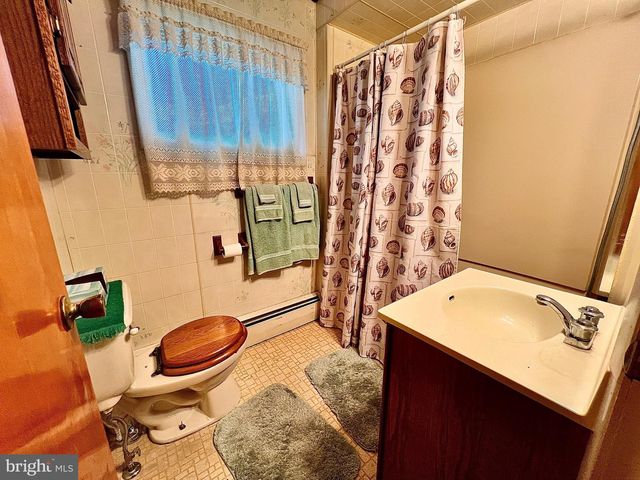 433 W MAIN ST, Girardville, PA 17935