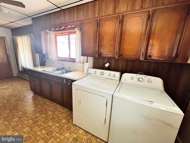 433 W MAIN ST, Girardville, PA 17935