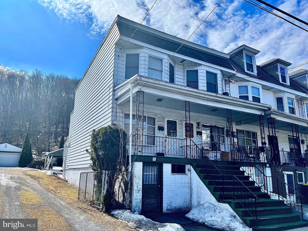 433 W MAIN ST, Girardville, PA 17935