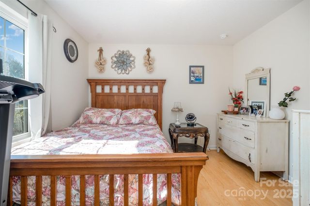 3640 Glacier Run, Claremont, NC 28610