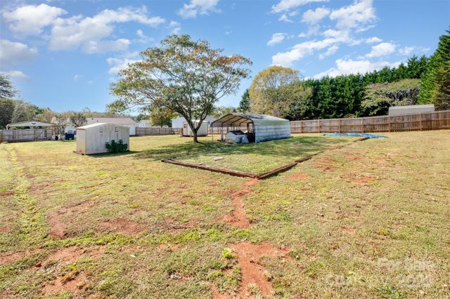 3640 Glacier Run, Claremont, NC 28610