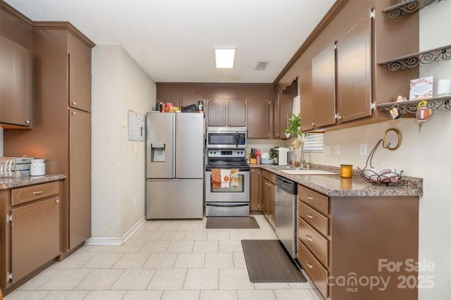 3640 Glacier Run, Claremont, NC 28610