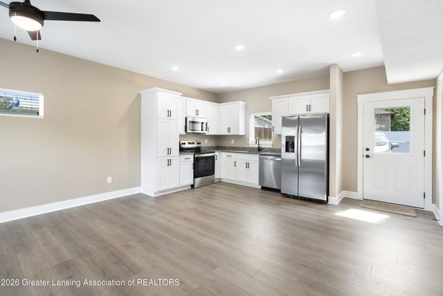 409 S Pennsylvania Avenue, Lansing, MI 48912