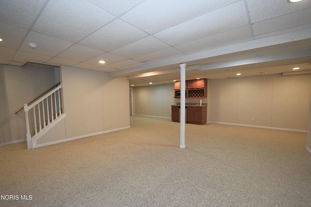 701 Whisperlake Rd, Holland, OH 43528