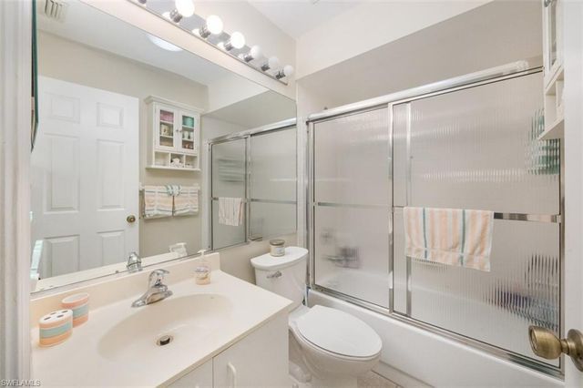 20990 Country Barn DR, Estero, FL 33928