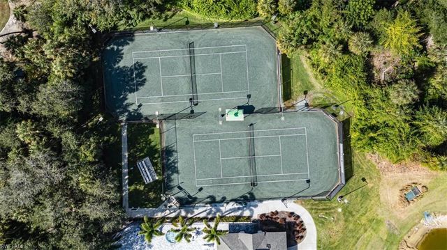 20990 Country Barn DR, Estero, FL 33928