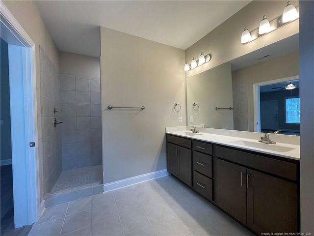 260 Gallery Drive 101, Spring Lake, NC 28390