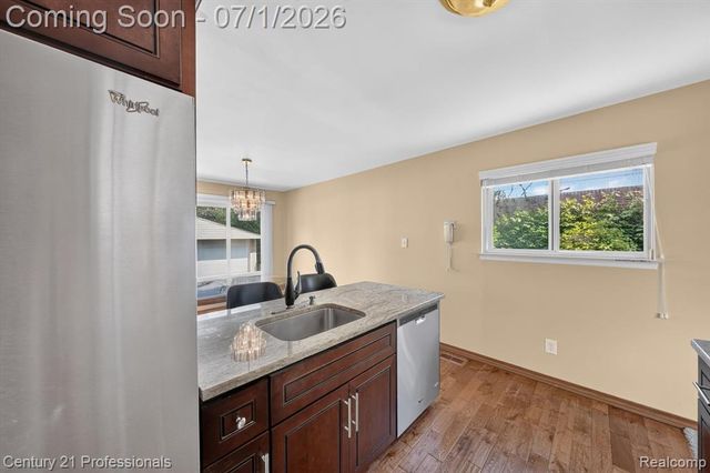 15124 Hix Street, Livonia, MI 48154