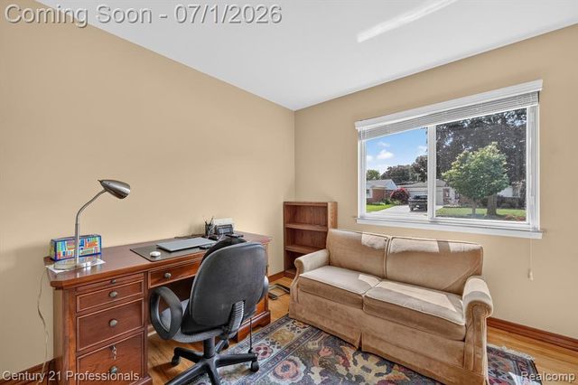 15124 Hix Street, Livonia, MI 48154