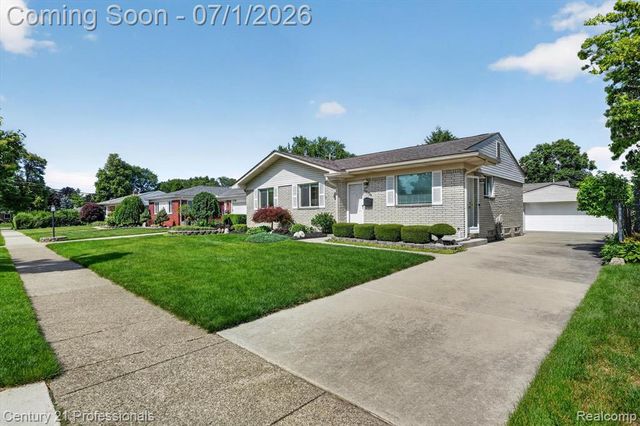 15124 Hix Street, Livonia, MI 48154