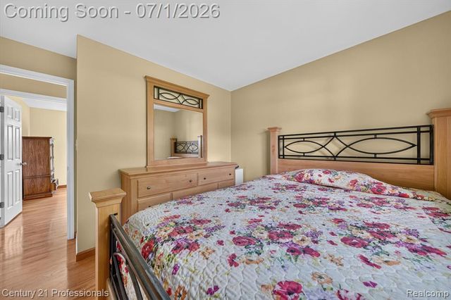 15124 Hix Street, Livonia, MI 48154