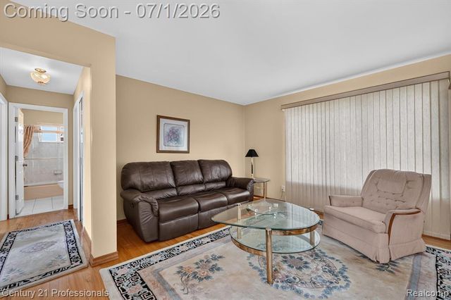 15124 Hix Street, Livonia, MI 48154