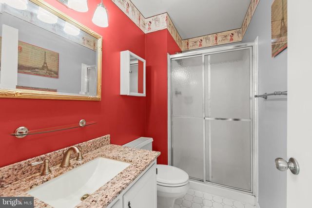 26 VALLEY CROSSING CIR, Cockeysville, MD 21030