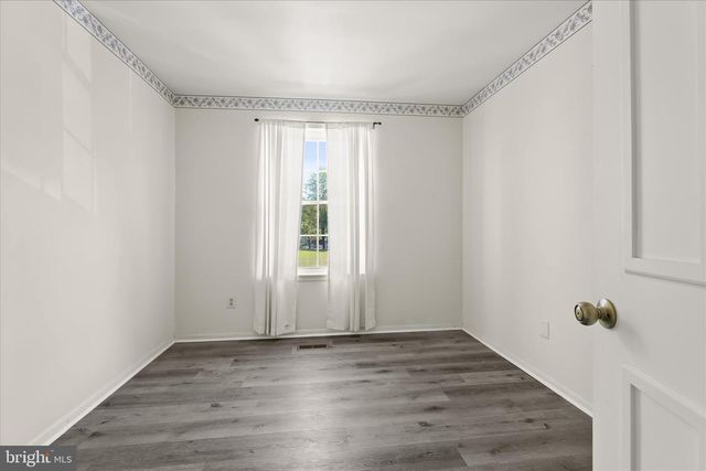 26 VALLEY CROSSING CIR, Cockeysville, MD 21030