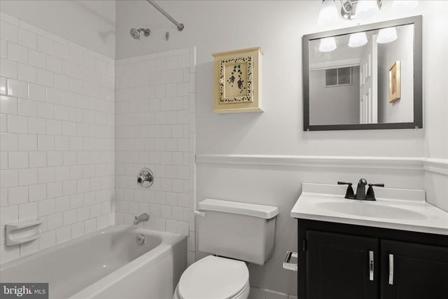 26 VALLEY CROSSING CIR, Cockeysville, MD 21030