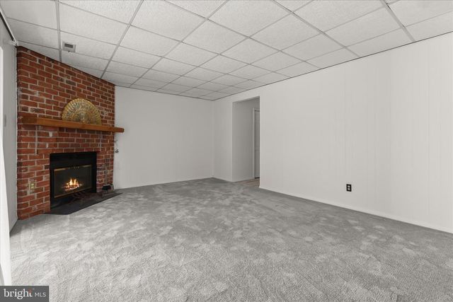 26 VALLEY CROSSING CIR, Cockeysville, MD 21030