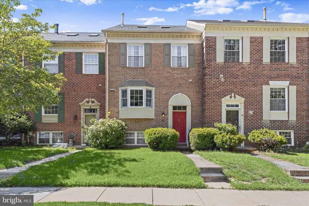 26 VALLEY CROSSING CIR, Cockeysville, MD 21030