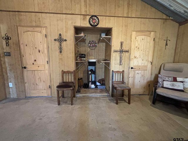 118 County Road 2124, Quitman, TX 75783