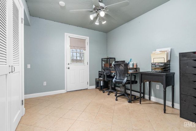 21621 Golden Hills Boulevard, Tehachapi, CA 93561