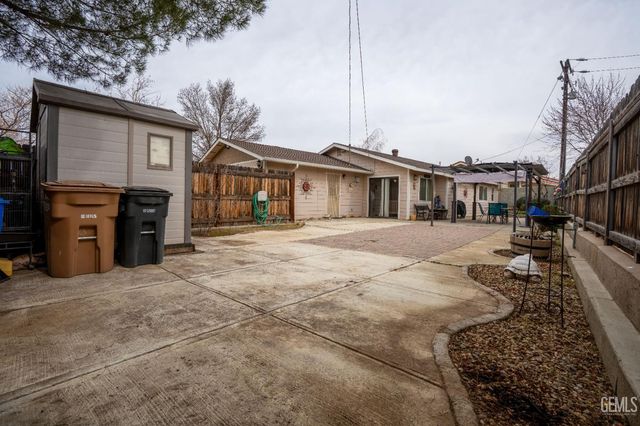 21621 Golden Hills Boulevard, Tehachapi, CA 93561