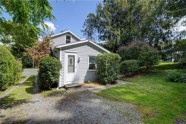 35 State Street, East Bloomfield, NY 14469