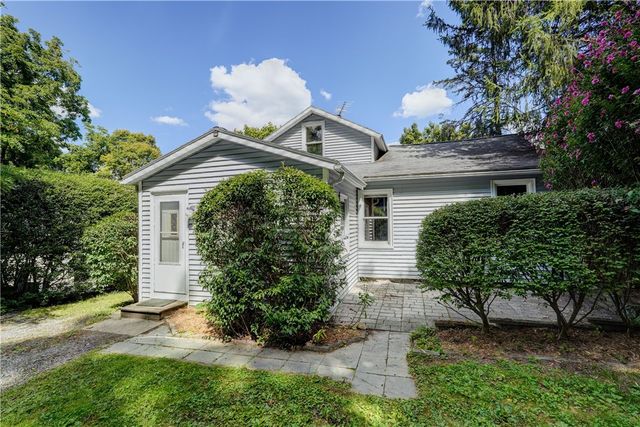 35 State Street, East Bloomfield, NY 14469