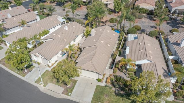 40277 Via Aguadulce, Murrieta, CA 92562
