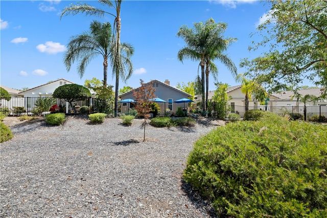 40277 Via Aguadulce, Murrieta, CA 92562