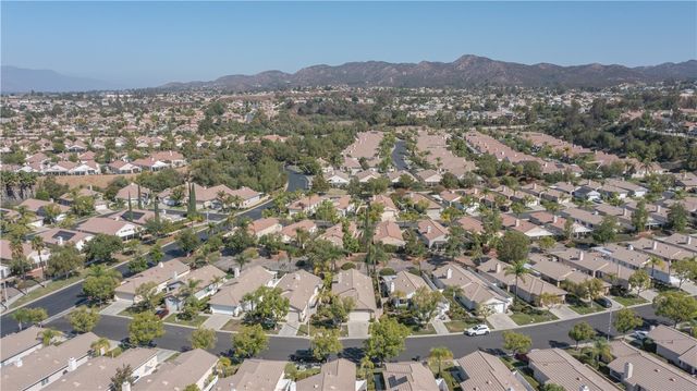 40277 Via Aguadulce, Murrieta, CA 92562