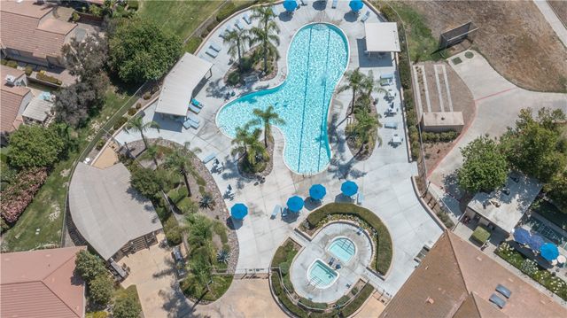 40277 Via Aguadulce, Murrieta, CA 92562