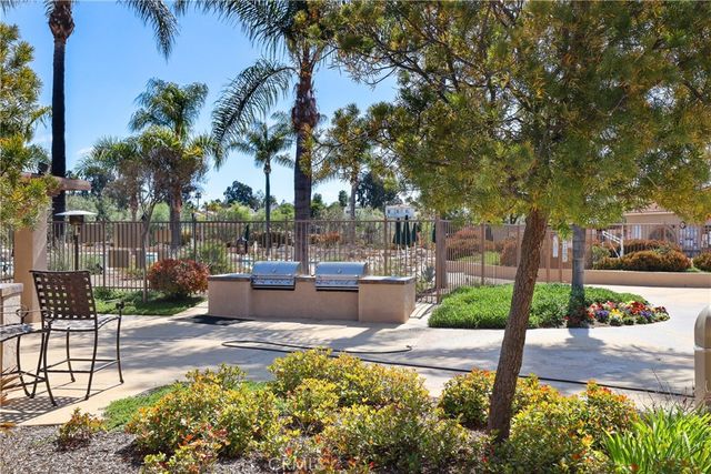 40277 Via Aguadulce, Murrieta, CA 92562