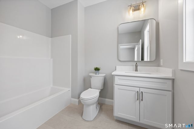 27 Greenwich Place, Colchester, CT 06415