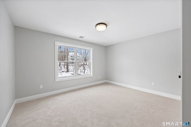 27 Greenwich Place, Colchester, CT 06415