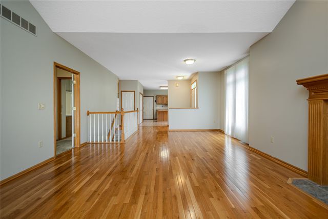 6084 Terrace Drive, Johnston, IA 50131