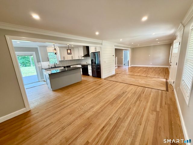 107 Wynwood Drive, New Milford, CT 06776